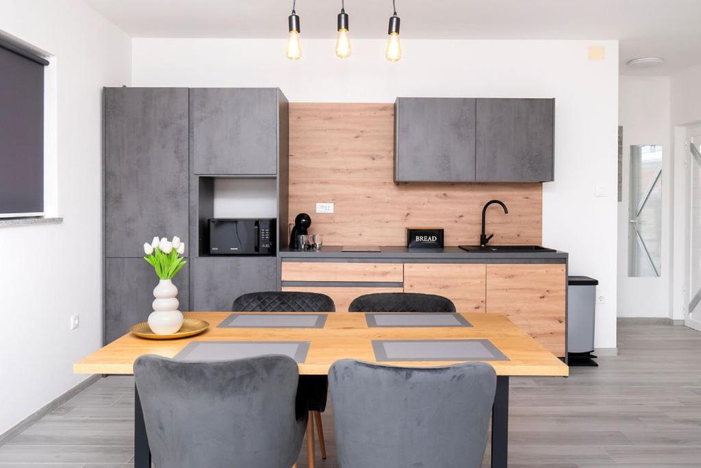 Apartments Grubisic - Sibenik - Parking Included Экстерьер фото