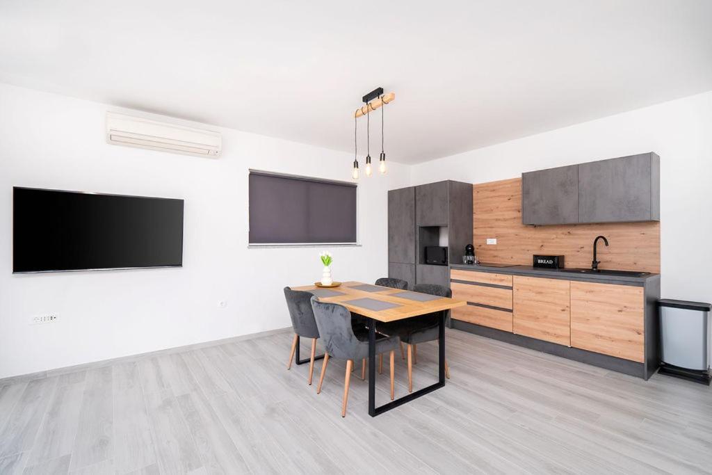 Apartments Grubisic - Sibenik - Parking Included Экстерьер фото