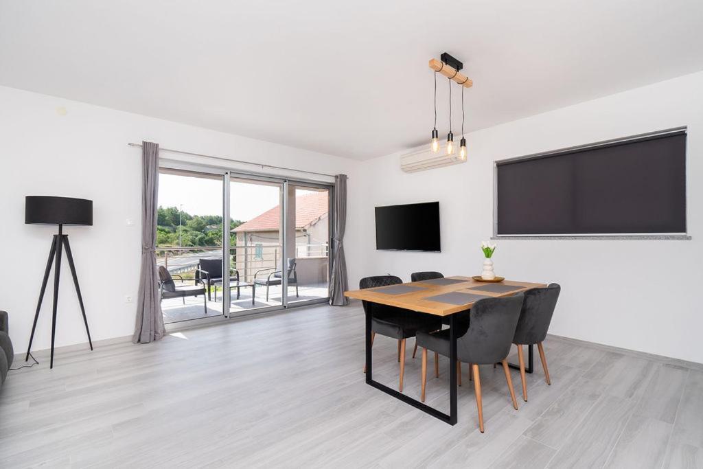 Apartments Grubisic - Sibenik - Parking Included Экстерьер фото
