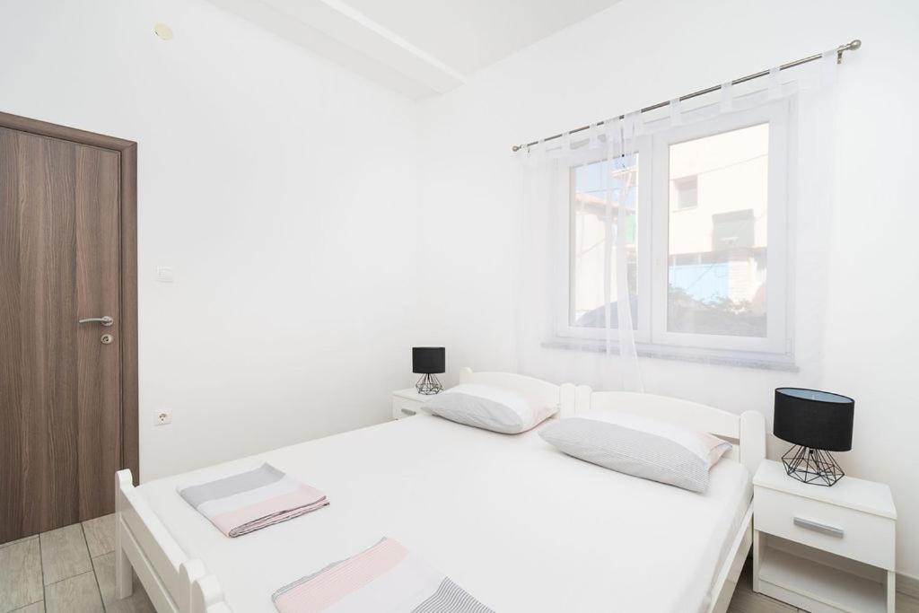 Apartments Grubisic - Sibenik - Parking Included Экстерьер фото